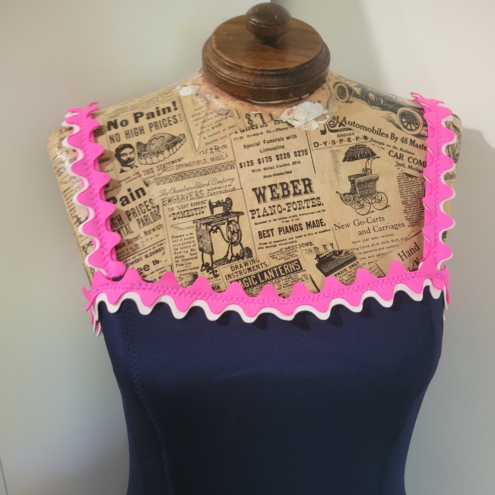 Lilly Pulitzer Shelbee True Navy And Pink Stretch Bodycon Mini Dress  Sz S - Picture 3 of 14